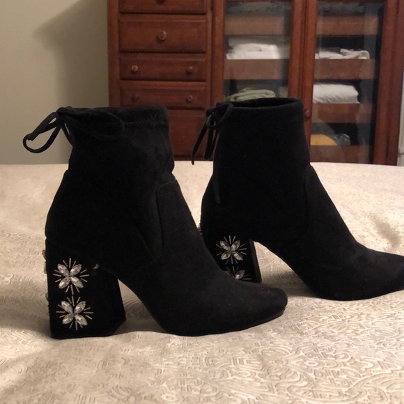 Shoes - Black rhinestone embellished Heel booties
